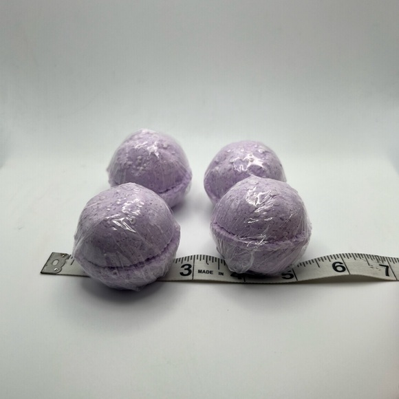 4 large lavender bath bombs. - Picture 7 of 8